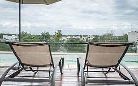 Moonshine Tulum Hotel & Hostel